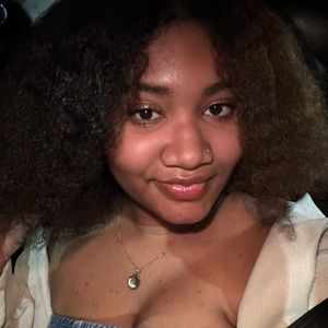 Meet your Posher, Bri bri